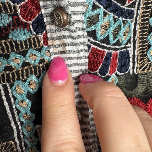 SOFT SURROUNDINGS Havana Grey Stripe Sheer Embroidered Tunic Top Size L - Picture 11 of 11